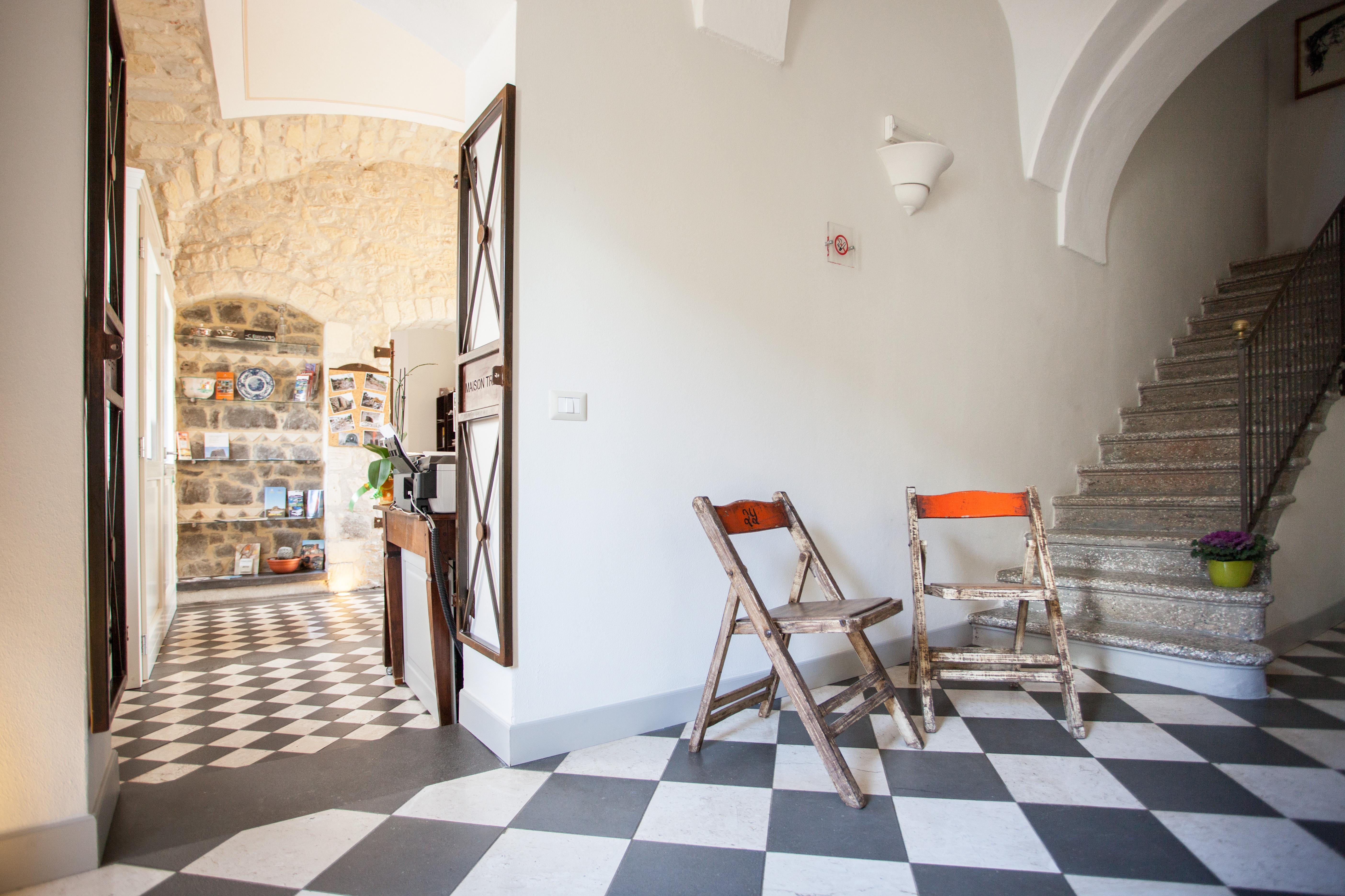 Maison Hotel 3*